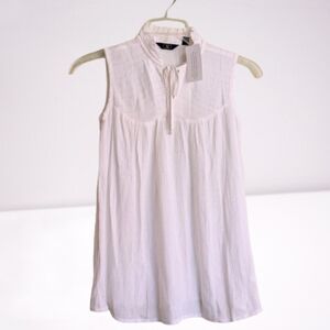 G By Giuliana White Top Tunic Sleeveless Flowy With Silver Metallic Thread Rayon